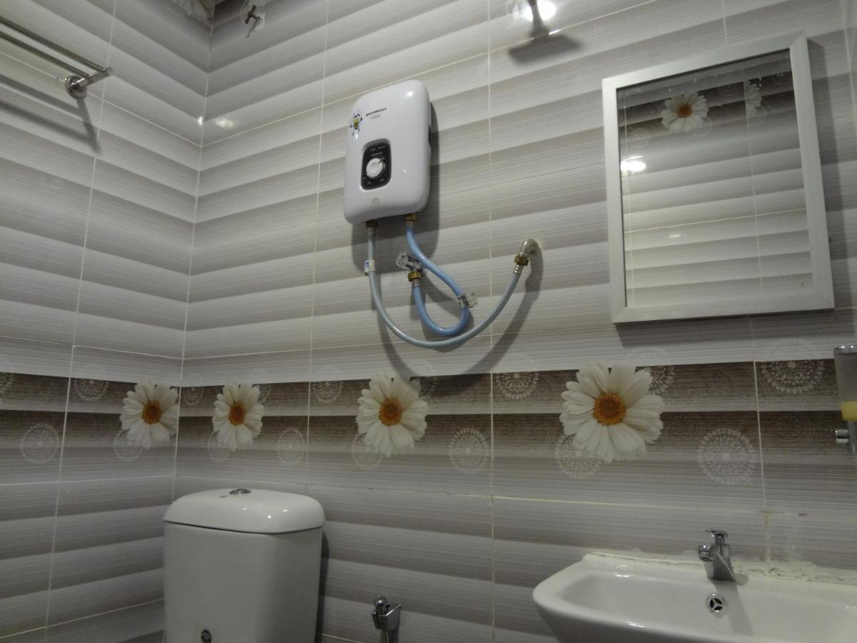 Comma Hotel Bandar Saujana Putra Exterior photo