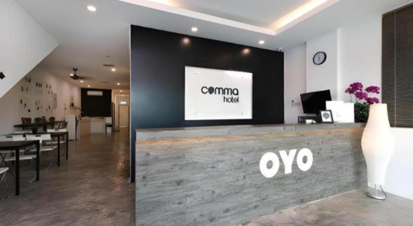 Comma Hotel Bandar Saujana Putra Exterior photo